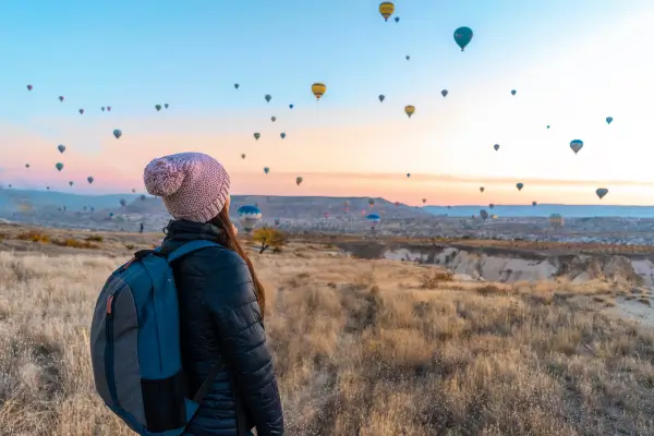 Mulheres Viajantes Sozinhas pelo Mundo: 3 Relatos Inspiradores